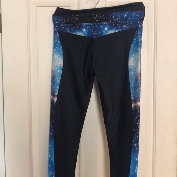 Cosmic galaxy leggings, comfy and cool as space - Picture 2 of 3